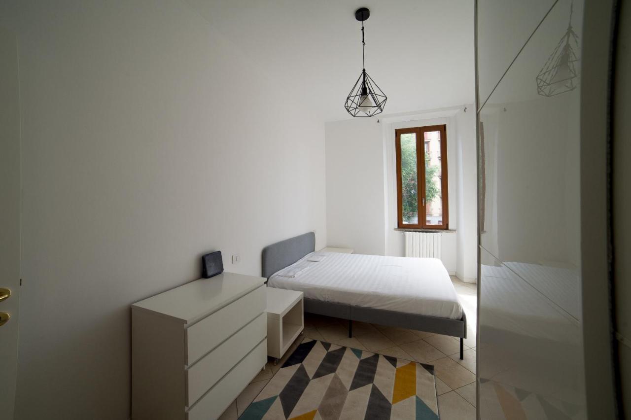 Hbhall Navigli 30 Apartment Milano Exterior foto